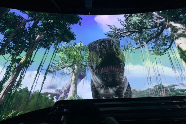 恐龍仿佛站在眼前,凝望對視