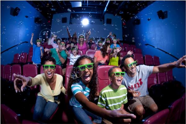 震撼真實(shí)的5D畫面讓觀眾異常興奮 震撼真實(shí)的5D畫面讓觀眾異常興奮