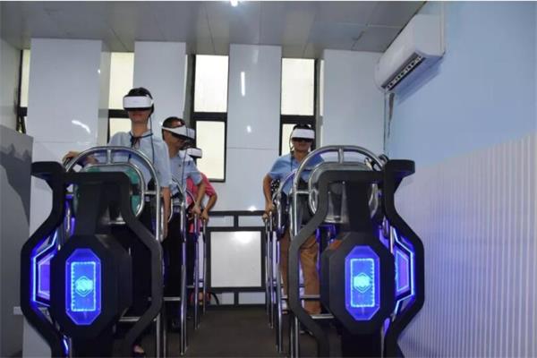 客戶正在體驗地震平臺 客戶正在體驗地震平臺