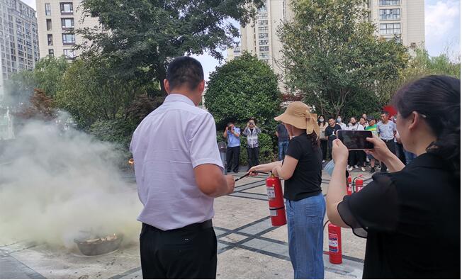 小區適合投放什么樣的安全科普館？消防安全科普館合適嗎？