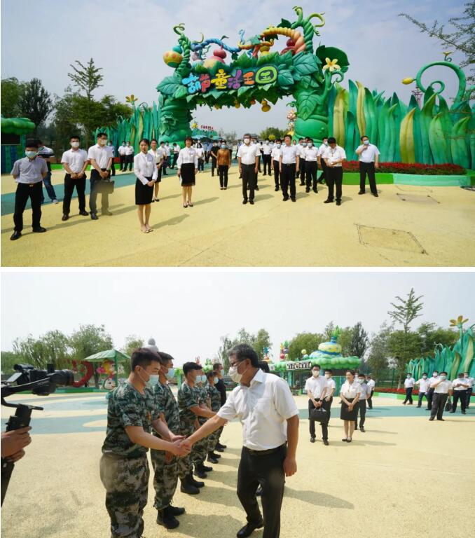 揭牌儀式后，活動人員參觀應急管理科教體驗基地