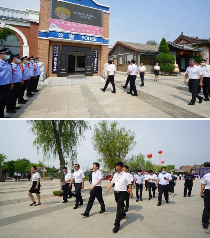 揭牌儀式后，活動人員參觀應急管理科教體驗基地